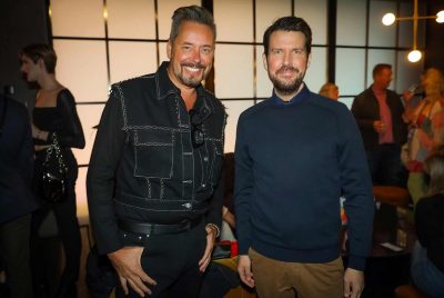 SMYGLÄSNING AV TIDNINGEN GOURMET